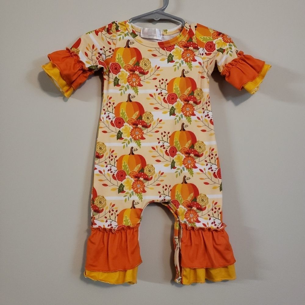 CLOVER COTTAGE BABY BOUTIQUE FALL PUMPKIN ROMPER SIZE 3-6 MONTHS